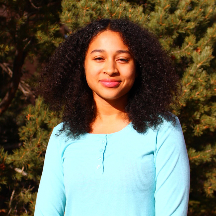 Headshot of Victoria