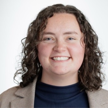 headshot of hannah wilson