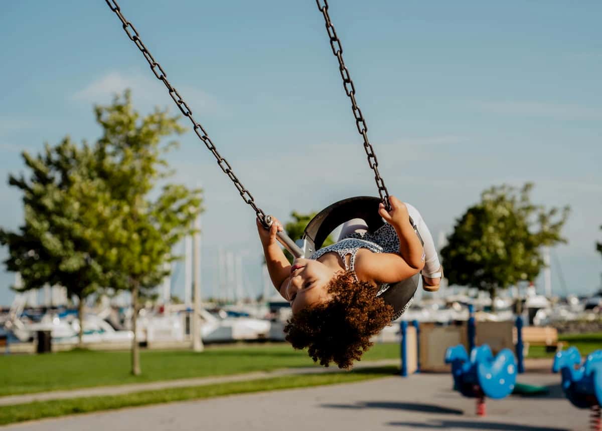 A child on a swing set